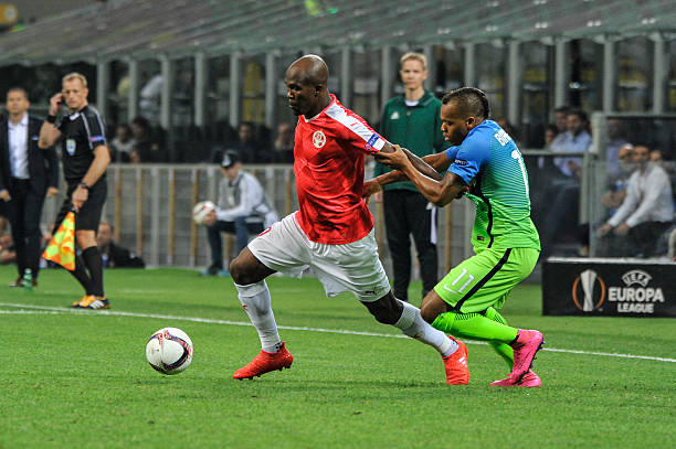 取了严格的 取了严格的