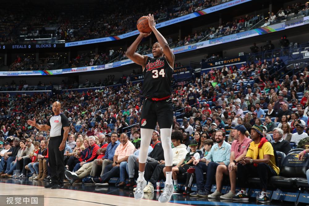 球界崭露头 球界崭露头